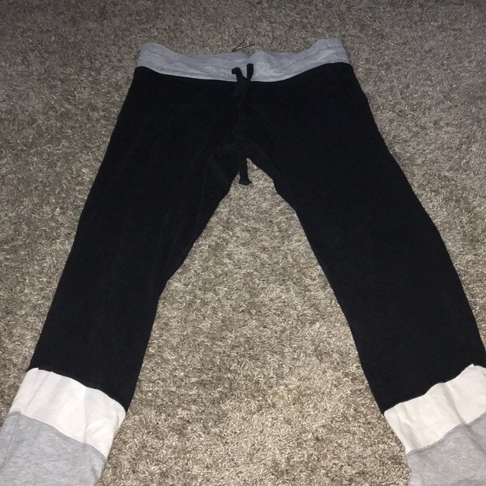 pink yoga pants